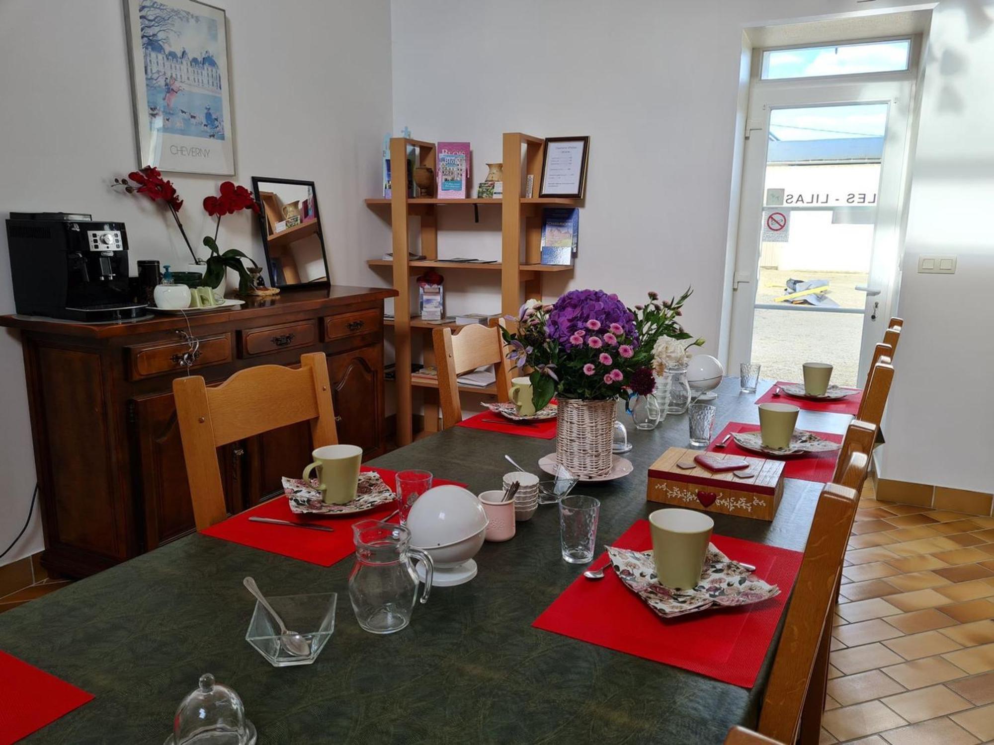 Chambres Spacieuses Pres De Beaugency, Petit-Dejeuner Inclus - Fr-1-590-455 Cravant  外观 照片